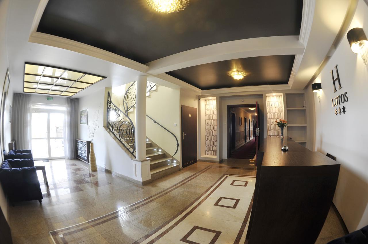 Hotel Lotos Woskrzenice Duze エクステリア 写真