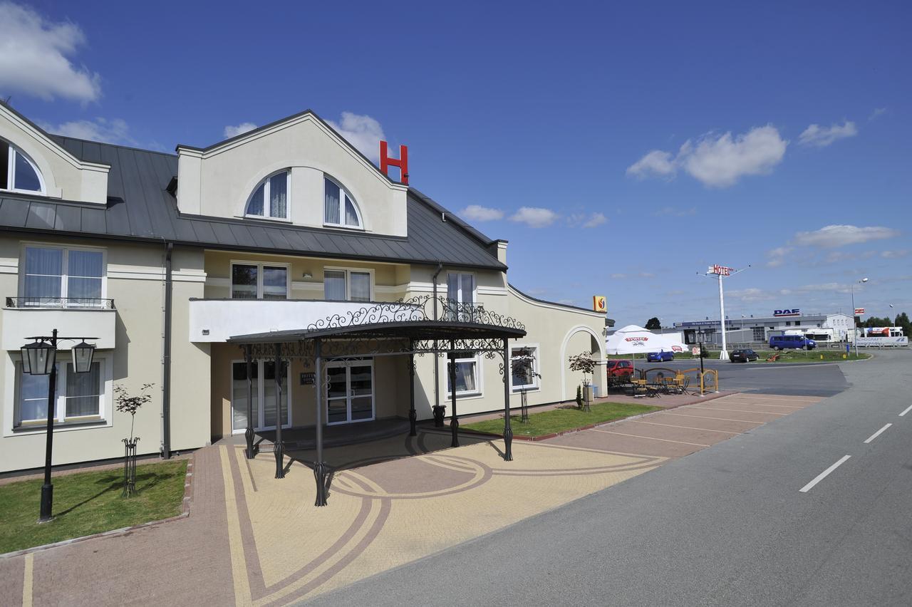 Hotel Lotos Woskrzenice Duze エクステリア 写真